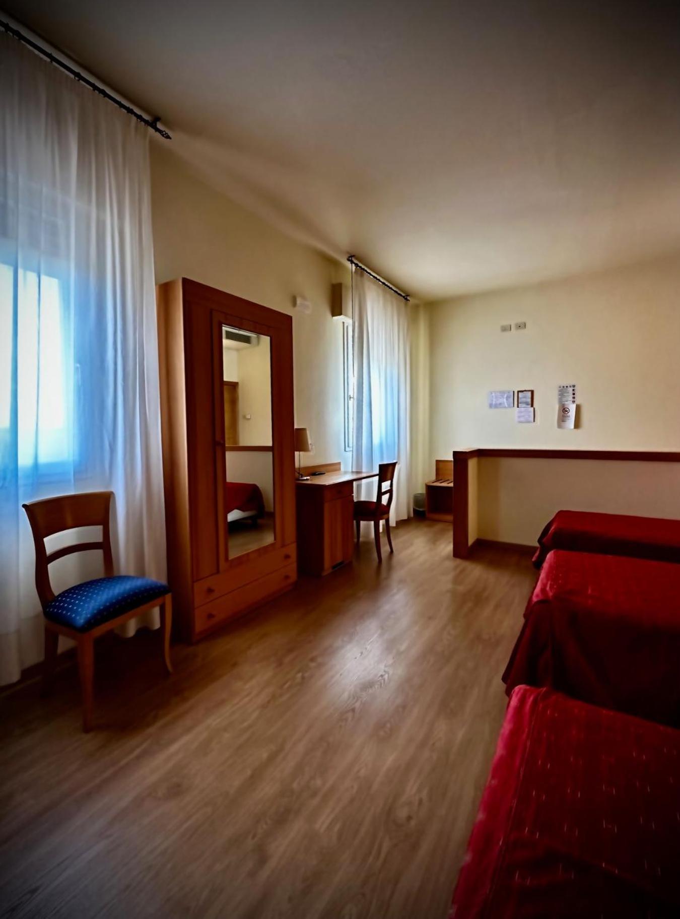 Hotel Ponte Molo 波尔图托尔 外观 照片