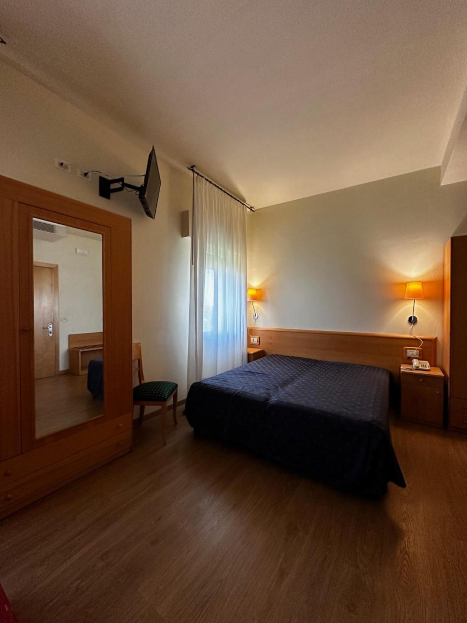 Hotel Ponte Molo 波尔图托尔 外观 照片