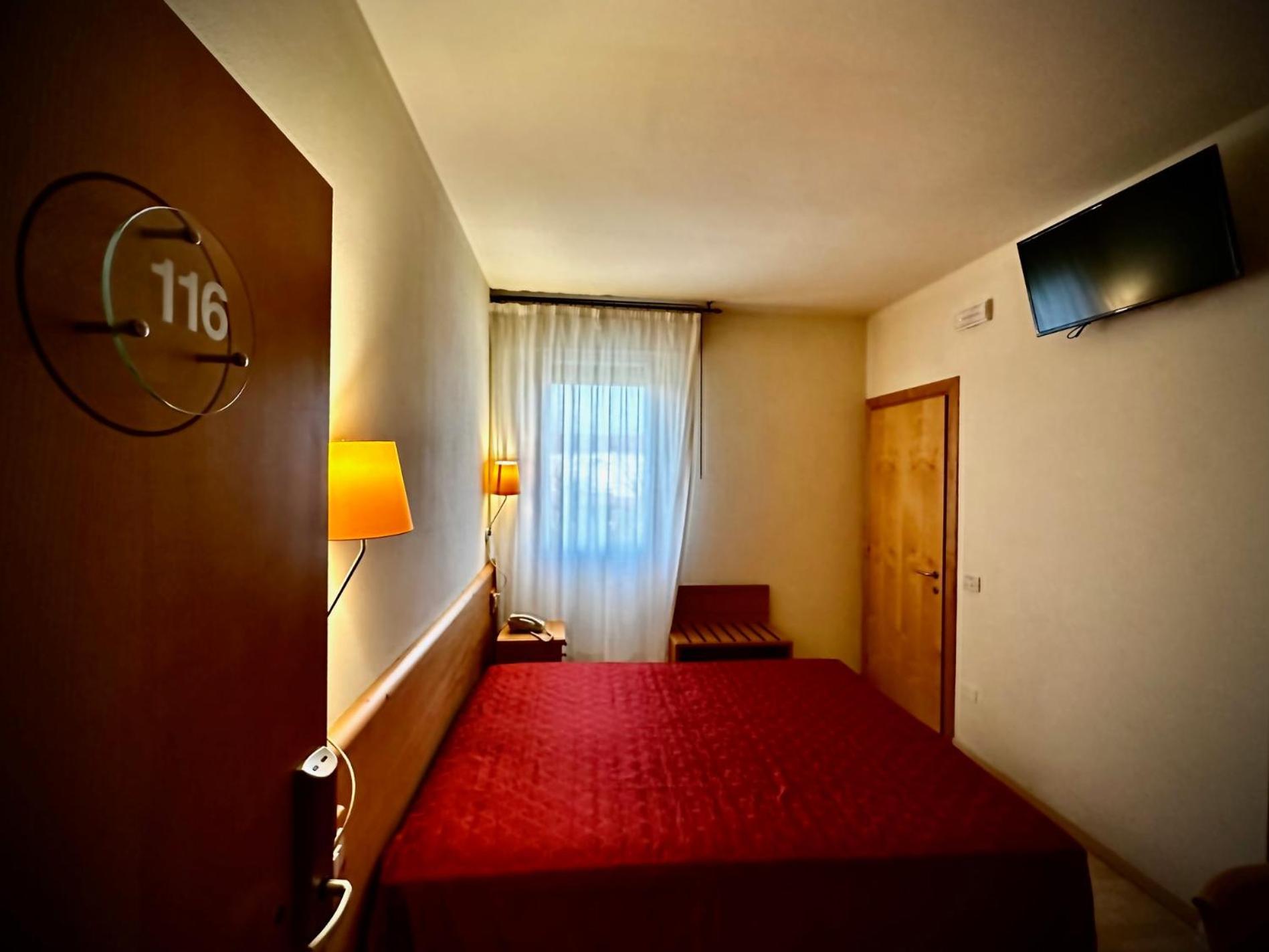Hotel Ponte Molo 波尔图托尔 外观 照片